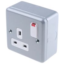 MK 13A Single Switched Plug Socket Metal-Clad
